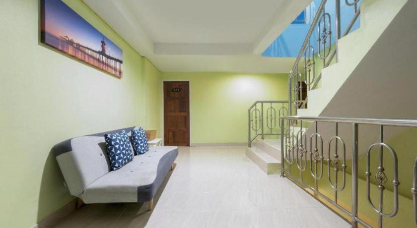 Oyo 818 Suksomboon Banguecoque