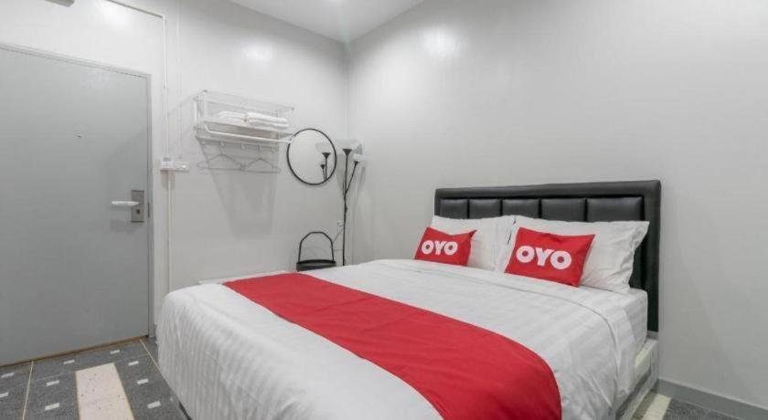 Oyo 818 Suksomboon 2* Banguecoque