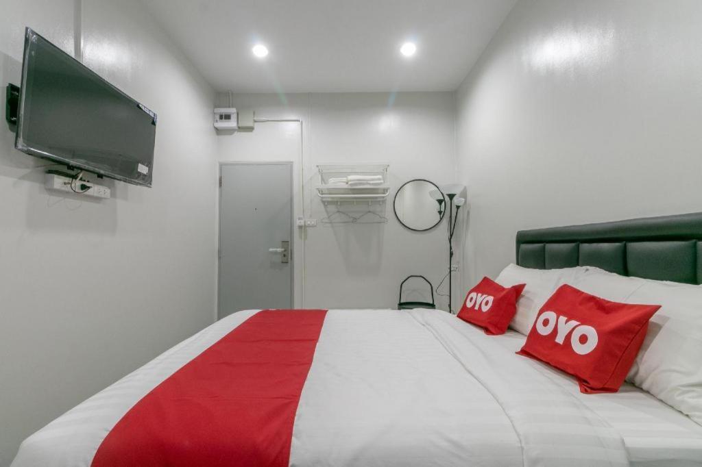 Oyo 818 Suksomboon Hotel