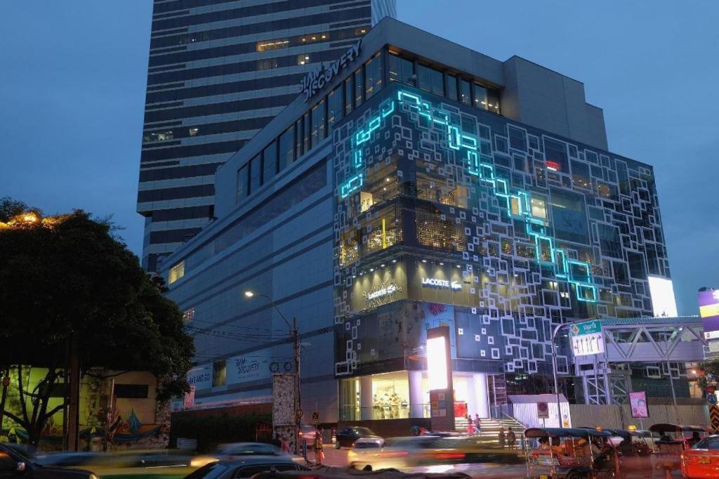 Oyo 818 Suksomboon Hotel